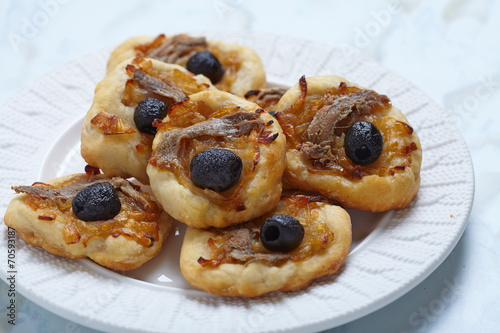 Mini pissaladieres