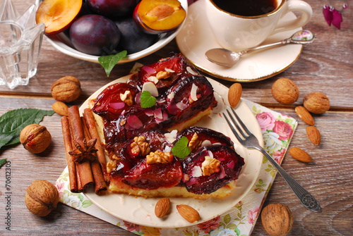 Tableau sur toile piece of plum cake with nuts and spices