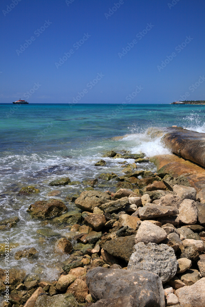 Wave breaker on the caribbean coast