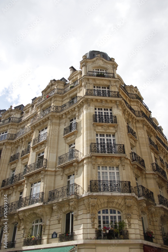Immeuble ancien du quartier d'Auteuil à Paris	