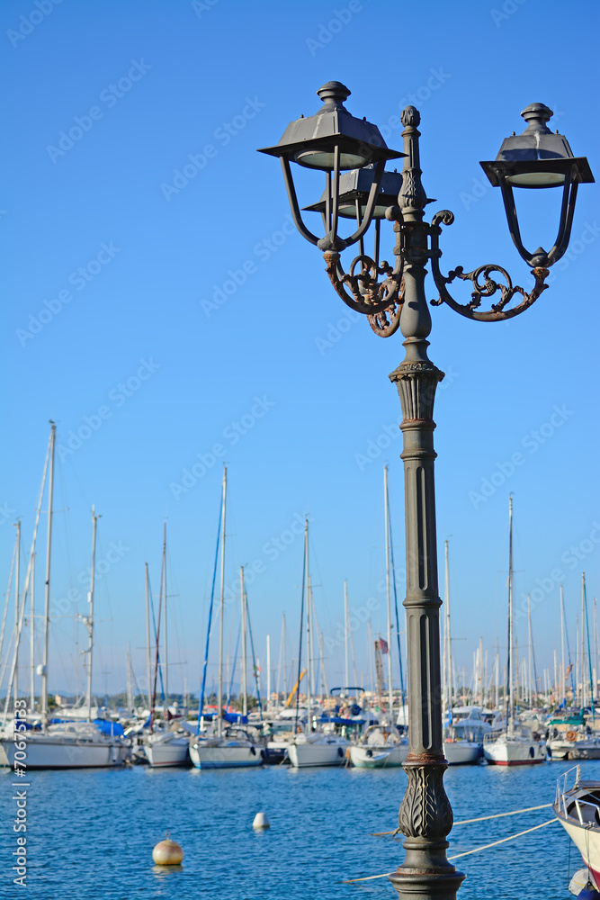 metal lamppost