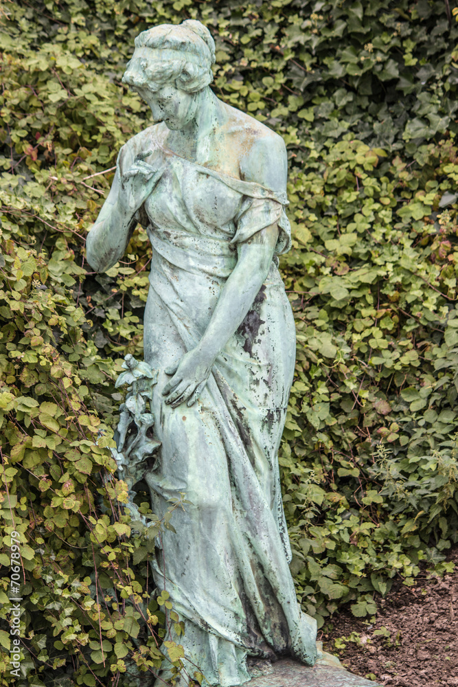 Obraz premium standbeeld distel Kruidtuin Brussel