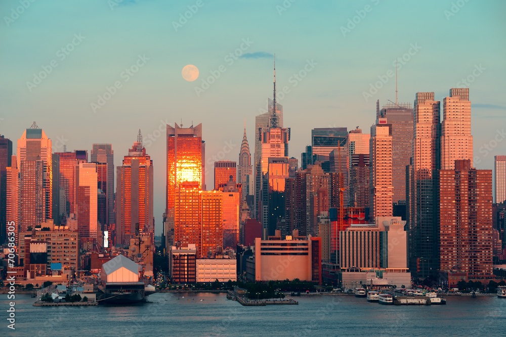 Obraz premium Manhattan Moon