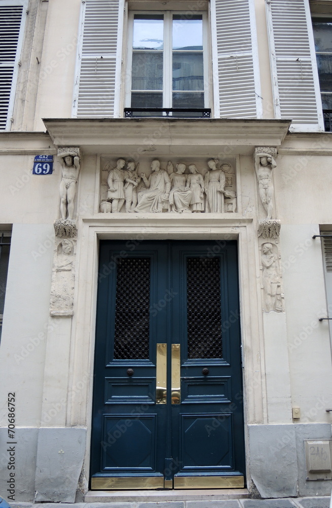 porte d'immeuble