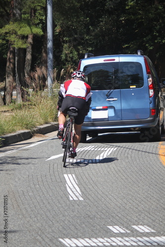 グルービング道路と自転車