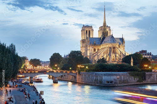 Notre Dame de Paris at dusk Fototapet
