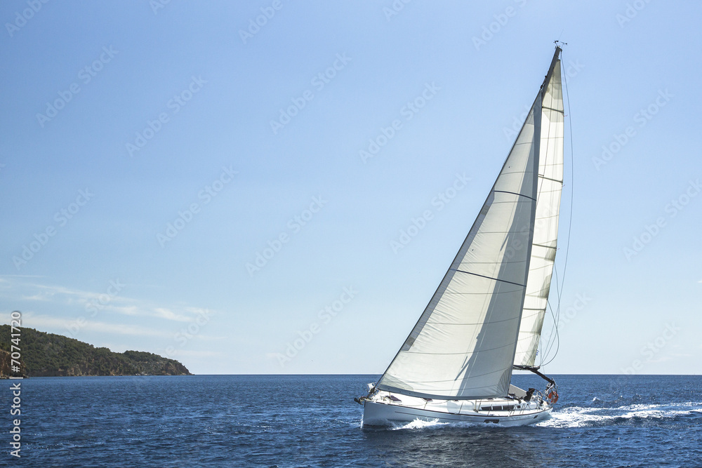 Obraz premium Boat in sailing regatta. Luxury yachts at Sea.