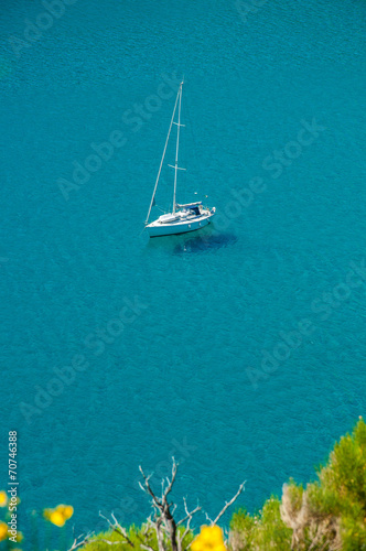 Barca a vela a Chiaia di Luna Isola di Ponza