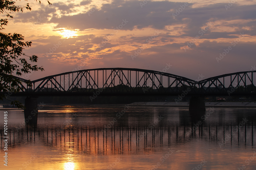 Fototapeta premium Marshall Pilsudski Bridge over Vistula river (Torun, Poland)