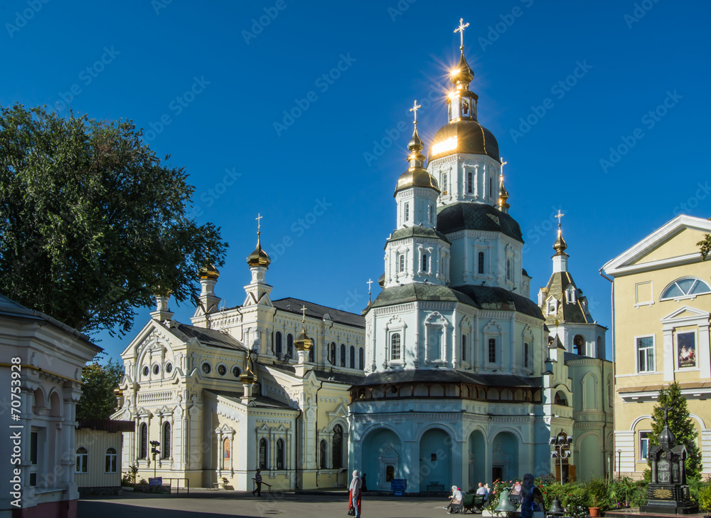 Покровский мужской монастырь в Харькове
