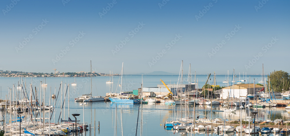 Panorama du port de plaisance de Balaruc-les-bains, dans l'Herault en Occitanie, France