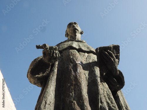 Escultura de San Juan de la Cruz en Segovia