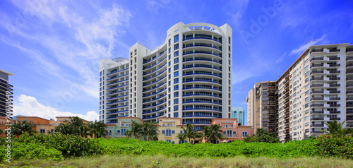 Miami Beach hotels and condos