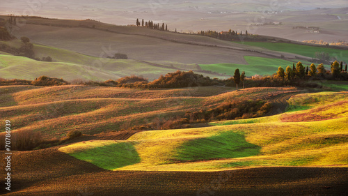 The beautiful Tuscan countryside around San Quirico d'Orcia, Ita © Jarek Pawlak