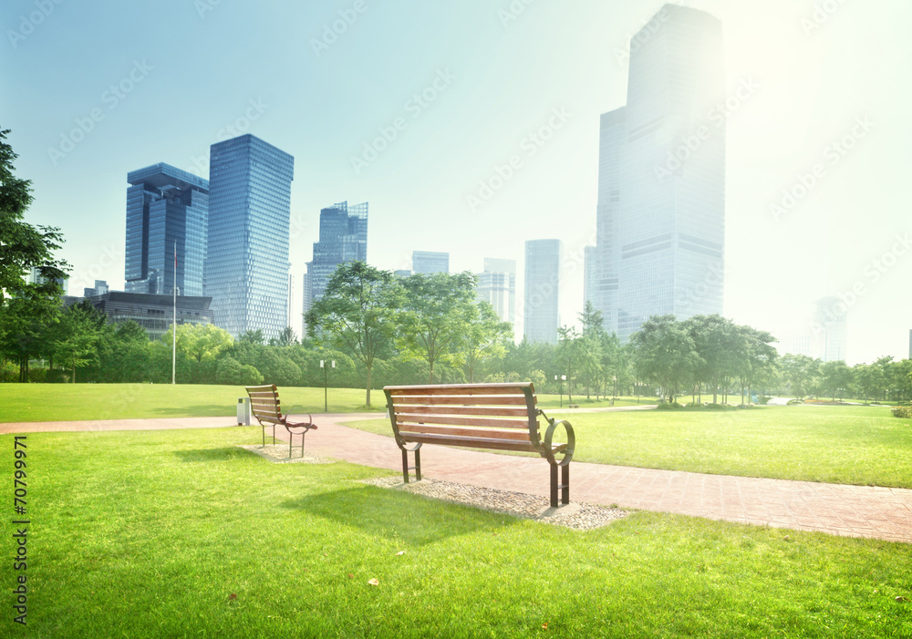 Naklejka premium bench in park, Shanghai, China