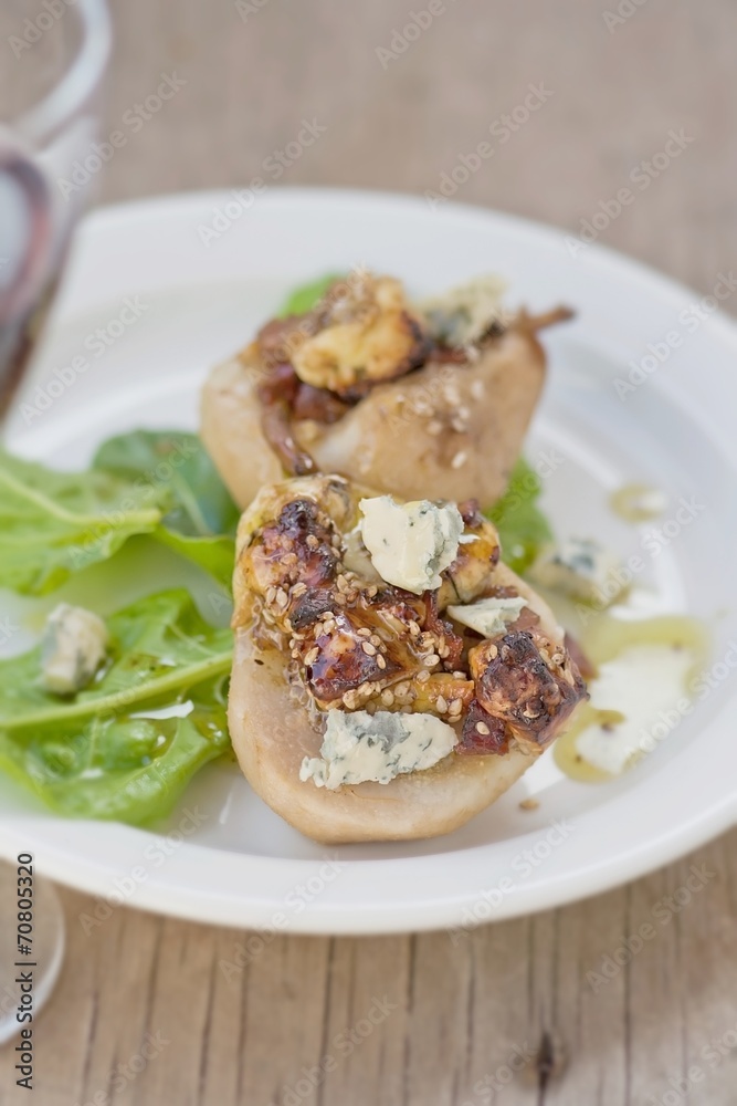 baked pears with blue cheese and salad