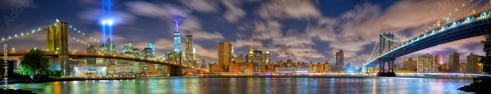 Manhattan panorama in memory of September 11, New York City - obrazy, fototapety, plakaty 