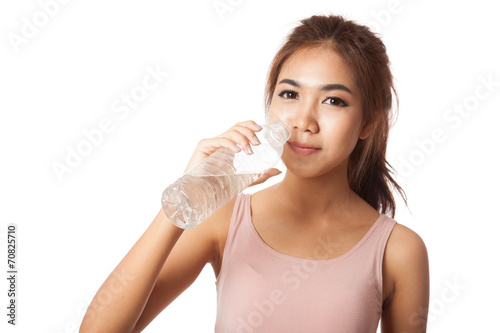 Tired workout asian woman drinking water
