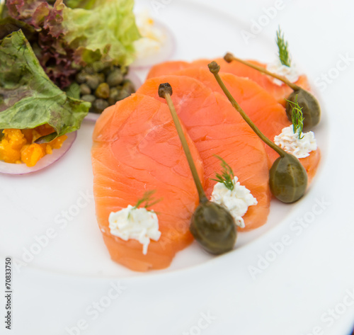 Smoked salmon salad