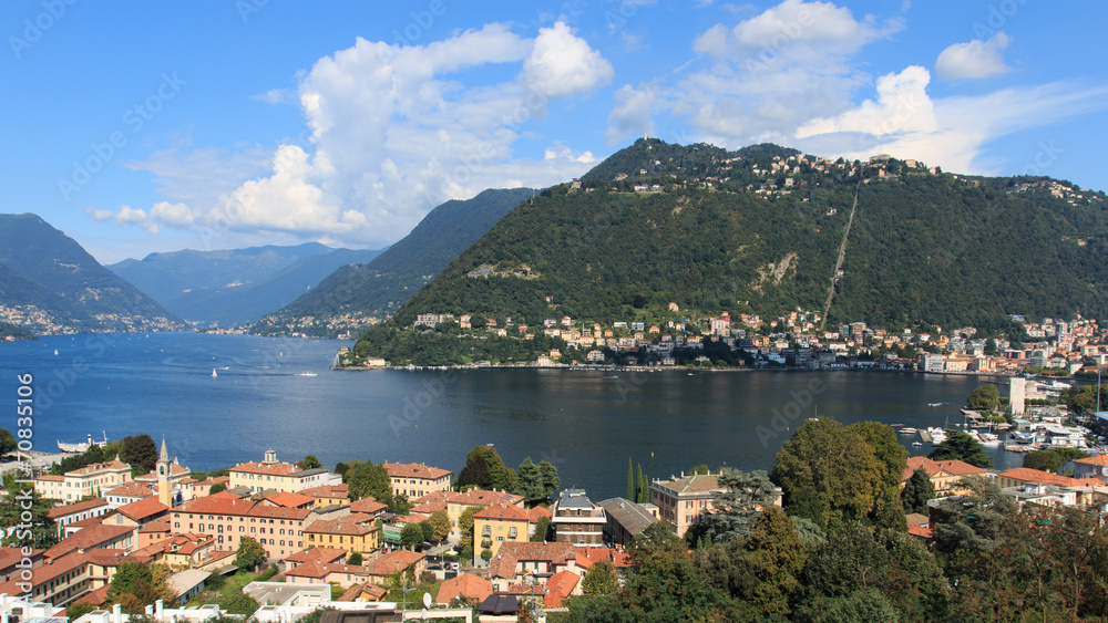 panorama sulla città di Como