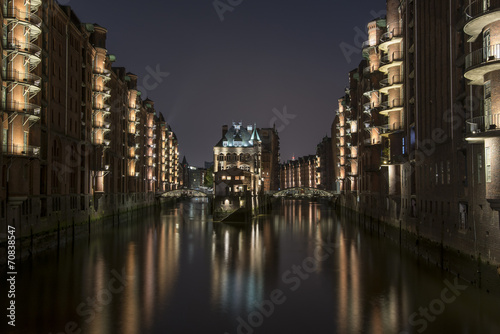 Hamburg bei Nacht © roostler