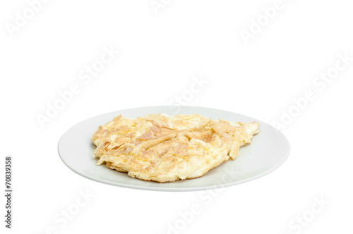 Scrambled eggs on plate ceramic isolated with clipping path.