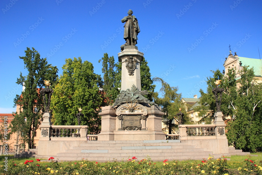 Obraz premium Pomnik Adama Mickiewicza w Warszawie