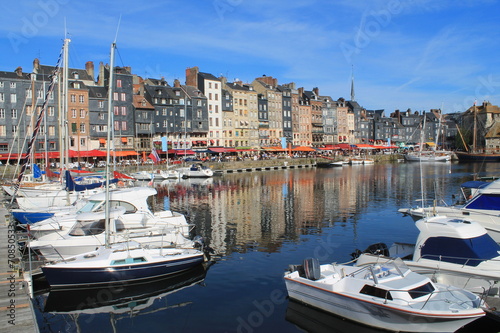 Canvas Print Le vieux bassin d'Honfleur, France
