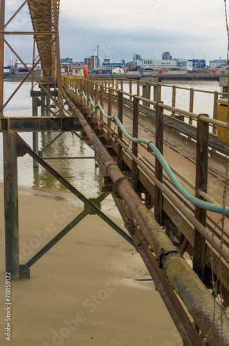 thames river photo