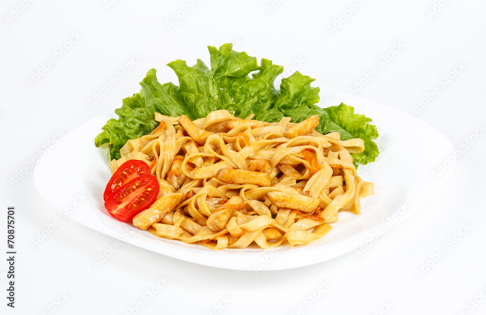 Noodles chicken tomato