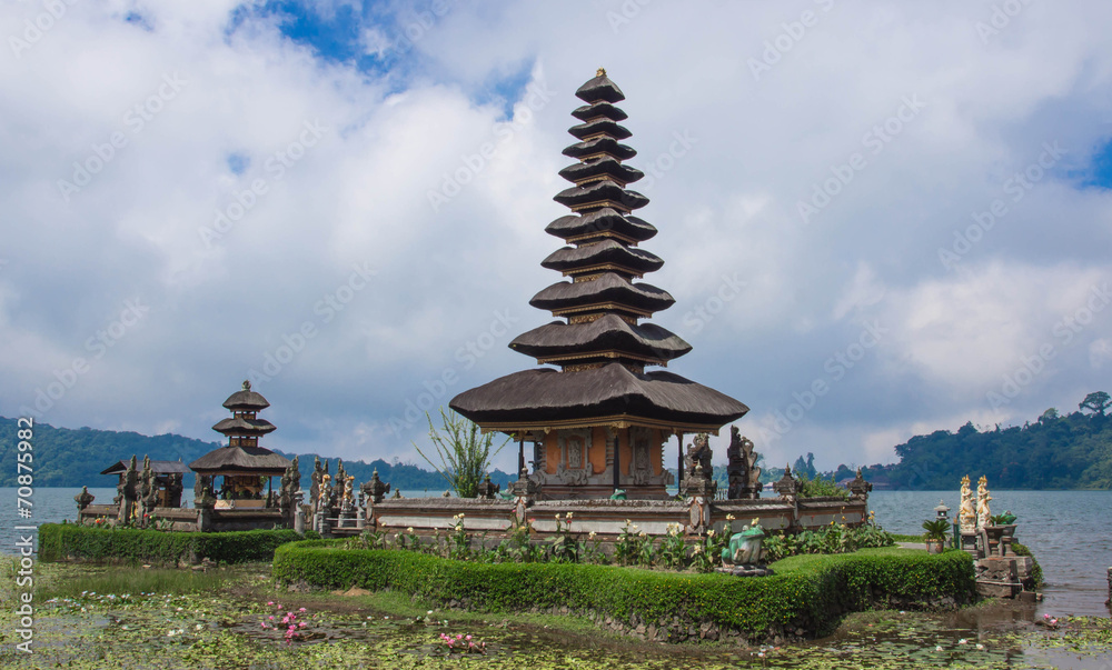 Pura Ulun Danu temple on the lake Beratan. Bali, Indonesia Pura Ulun Danu temple on the lake Beratan. Bali, Indonesia