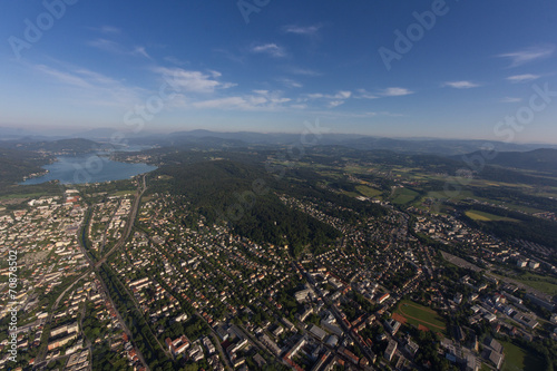 Luftaufnahme Klagenfurt mit Wörthersee NW