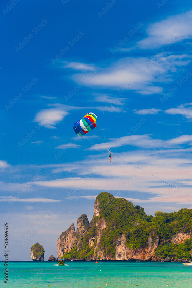 Parasailing Sky Tourist Attraction