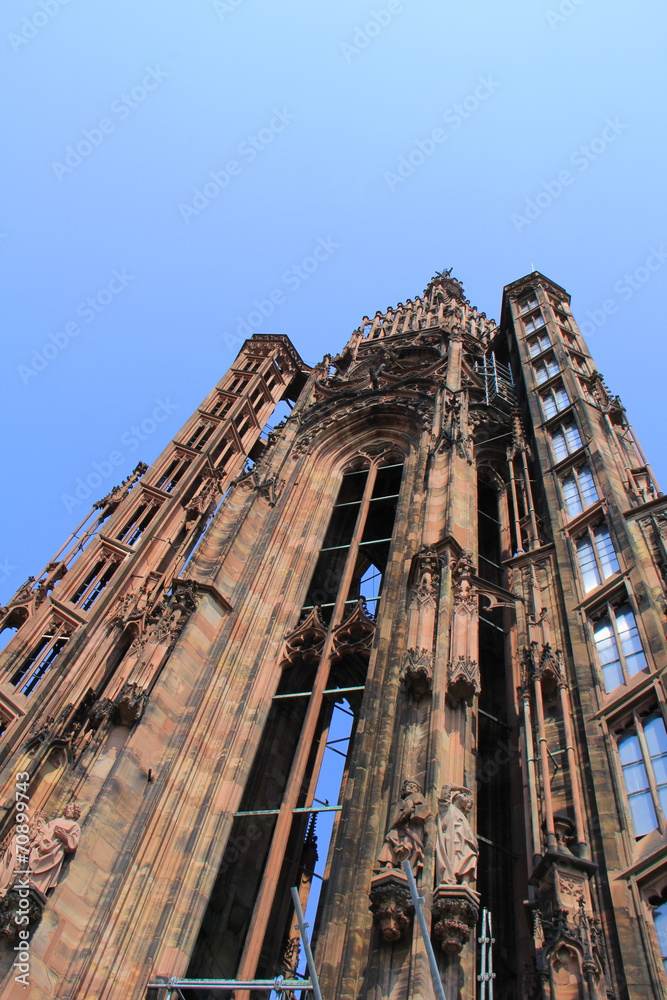Détails de la cathédrale Notre-Dame de Strasbourg (France)