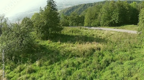 Alpen Wiese mit Teich photo