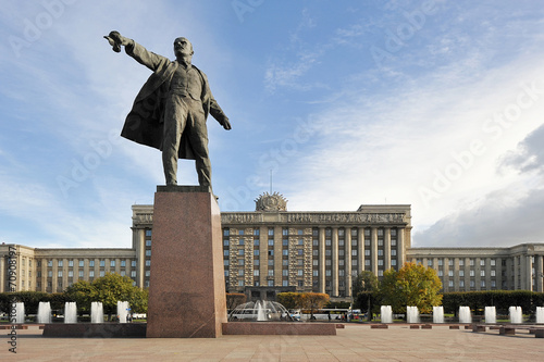 Moscow square and the monument to Lenin in St. Petersburg, Russi