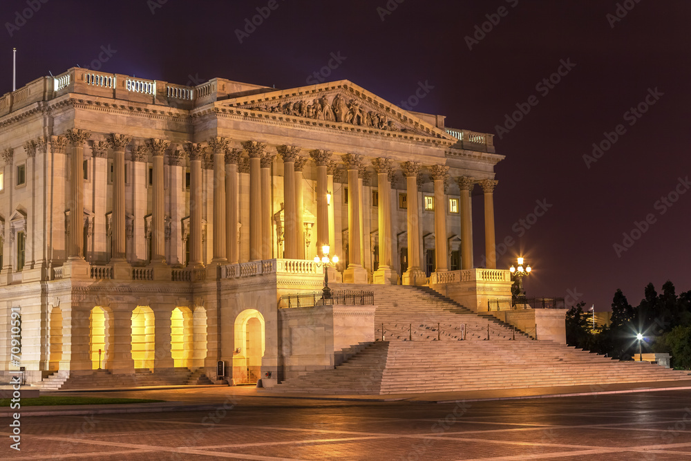 Obraz premium Senate US Capitol North Side Night Washington DC