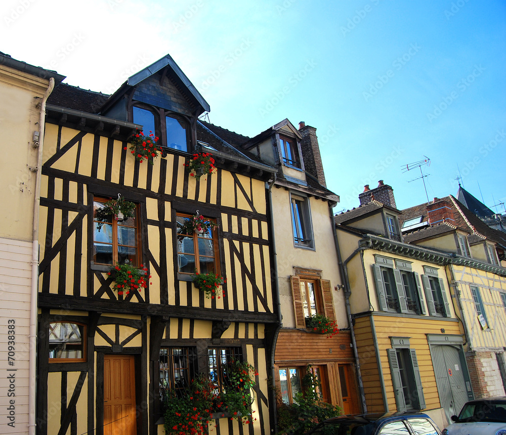 Fototapeta premium Maisons urbaines à colombages Troyes en Champagne