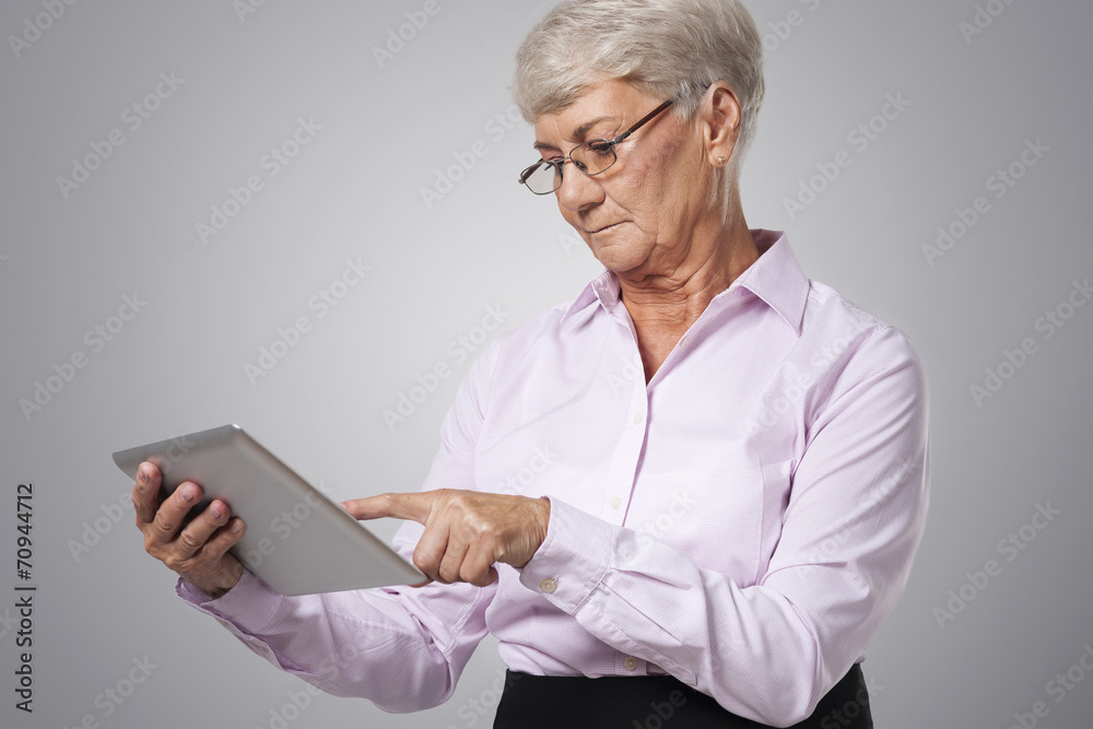 New technology in business is very necessary New technology in business is very necessary