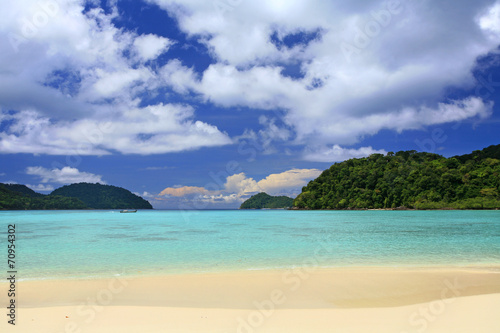 wonderful tropical  beach © Blanscape