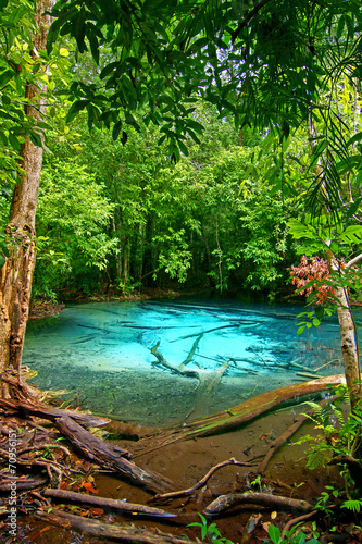 Emerald pool 7