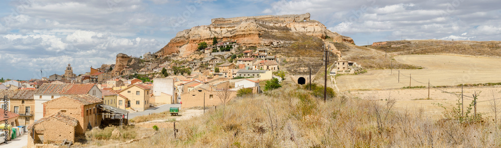 Fototapeta premium San Esteban de Gormaz mountain