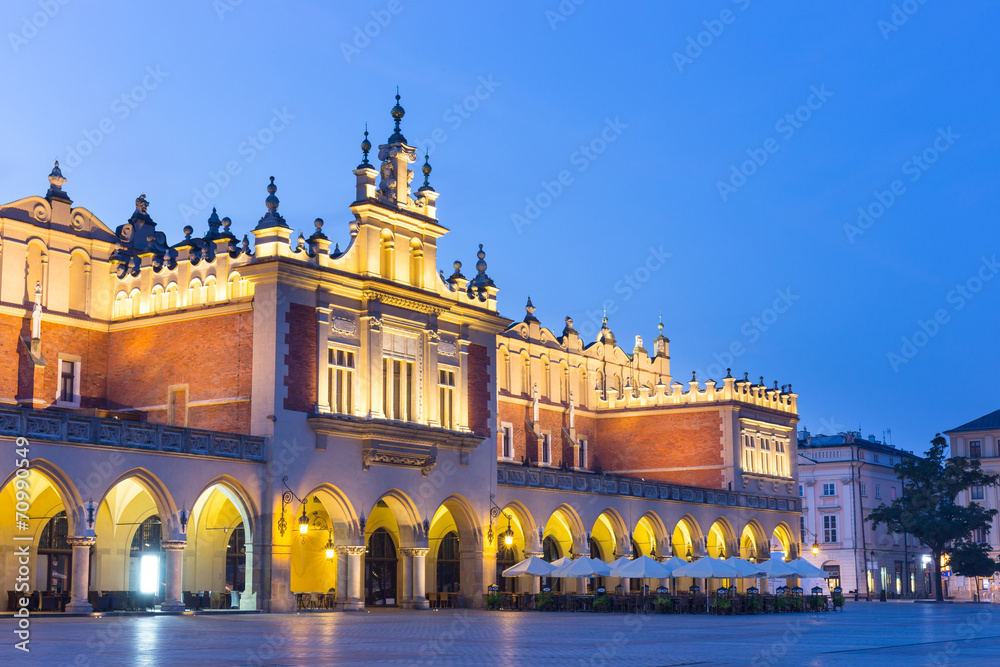 Naklejka premium Market Square at night, Poland, Krakow.
