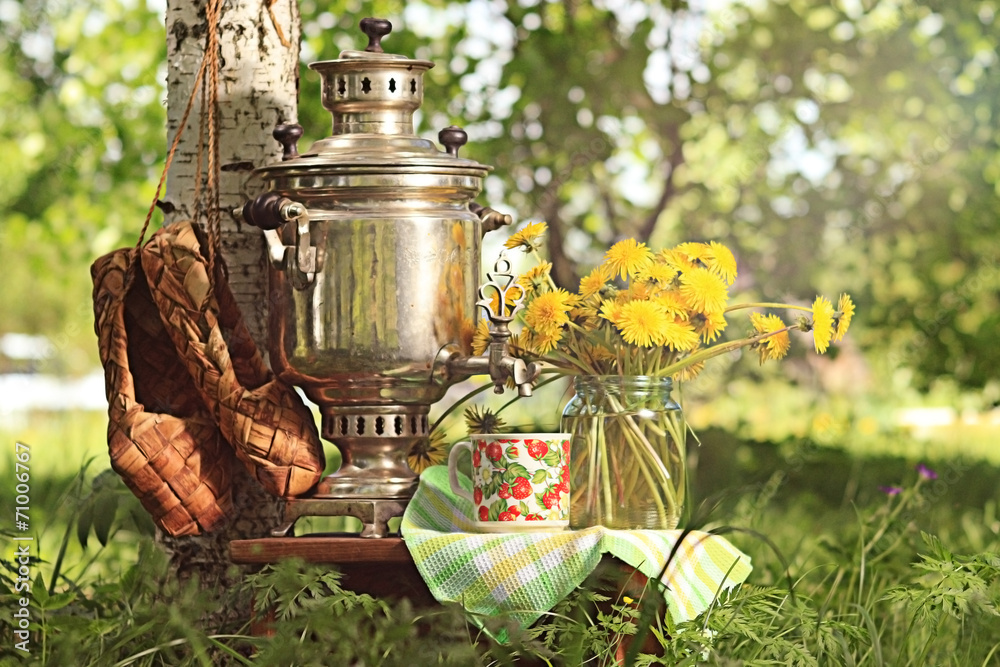 Wall Mural samovar summer flowers