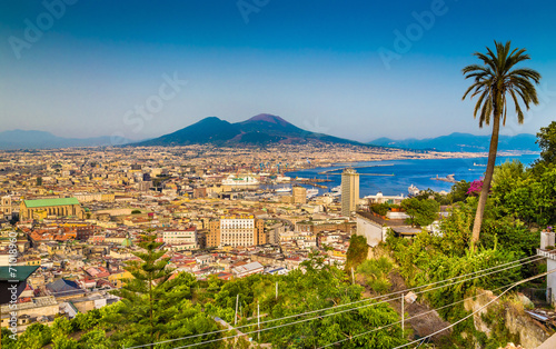 Obraz na płótnie City of Naples with Mt. Vesuvius at sunset, Campania, Italy w salonie