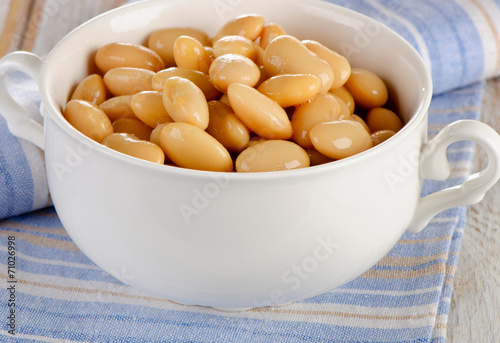 White beans in a bowl