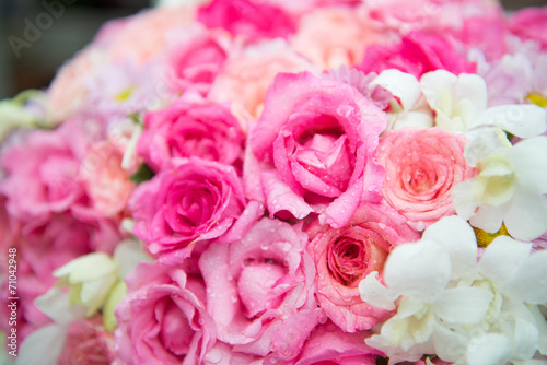 wedding bouquet with rose bush © RAYBON