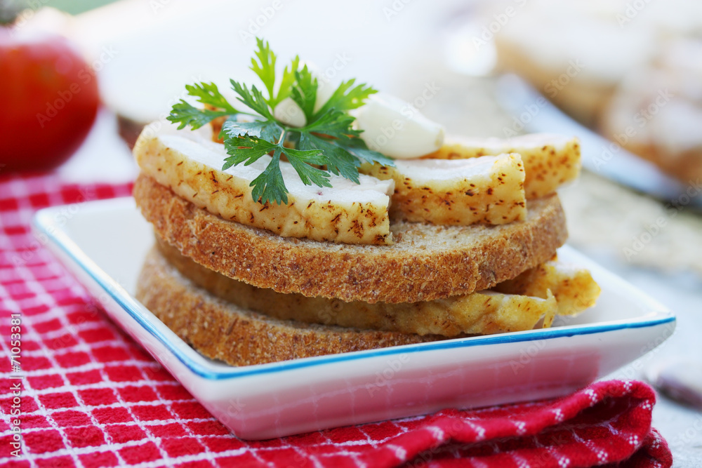 Ukrainian burger with fat and garlic