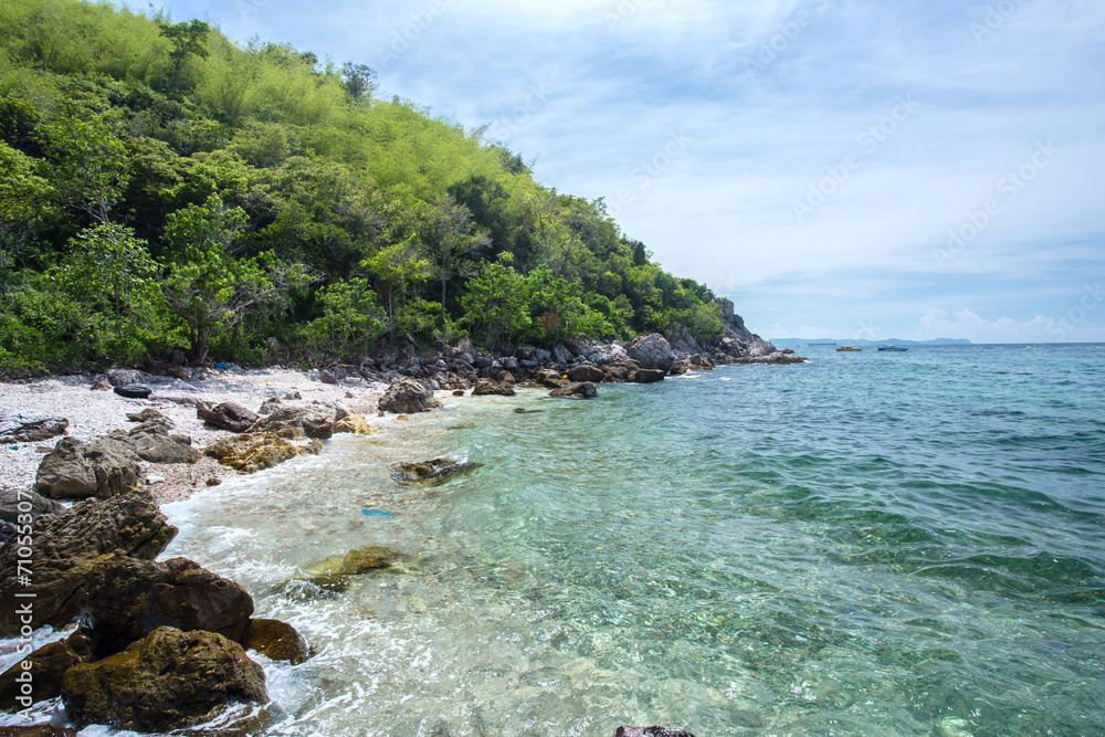 seascape of beach Koh Lan in Pattaya, Thailand in summer