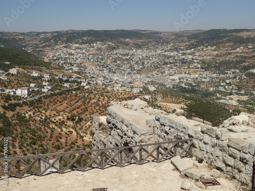 Vista desde el castillo de Ajloun, Jordania photo